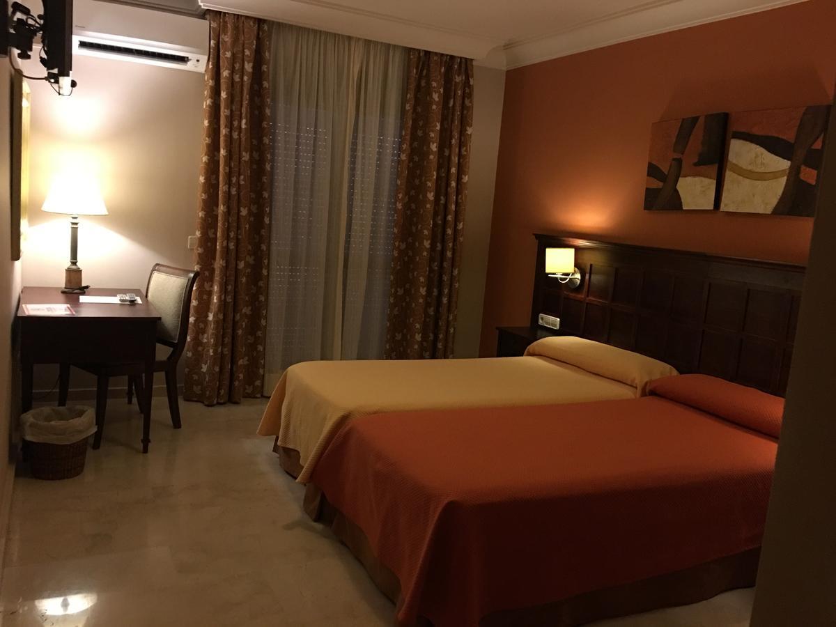 Hotel Sierra Hidalga รอนดา ภายนอก รูปภาพ